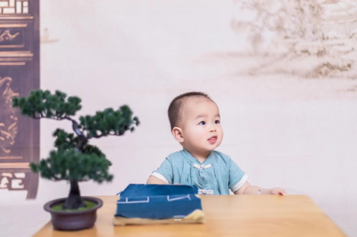 曹县宝宝吐黄水是怎么回事 曹县宝宝吐黄水是怎么回事